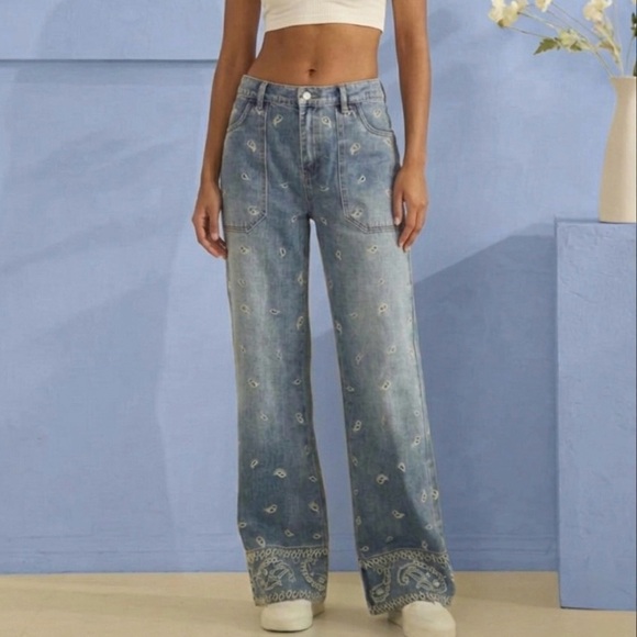 Oli & Hali Denim - 🌟 NWT Oli & Hali Paisley Embroidered Straight Leg Jeans Size XL 🌟